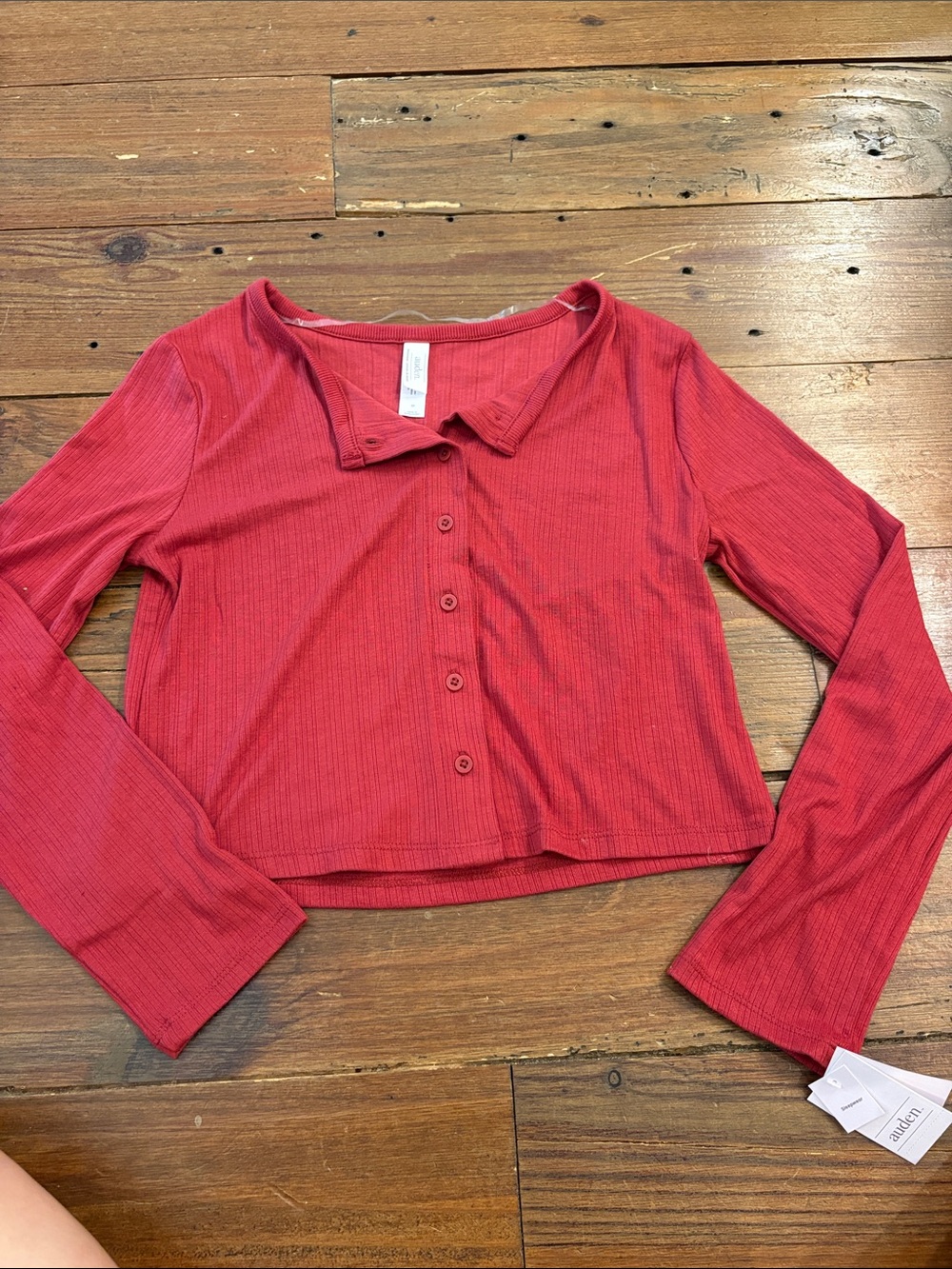 Auden Ribbed Button-Front Long-Sleeve Top in Red